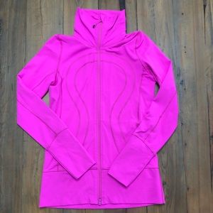 Lululemon Athletica In-Stride Jacket, size 6